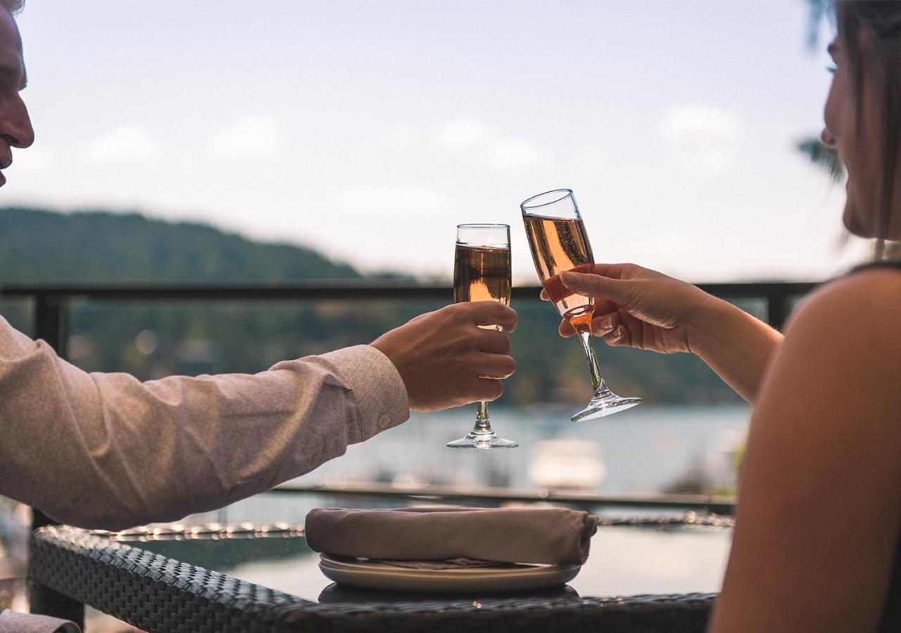 Brentwood Bay Resort & Spa Экстерьер фото