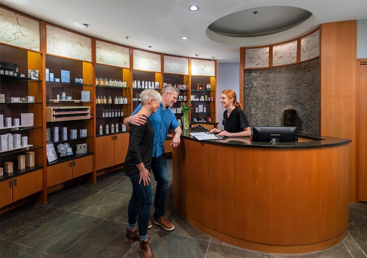 Brentwood Bay Resort & Spa Экстерьер фото