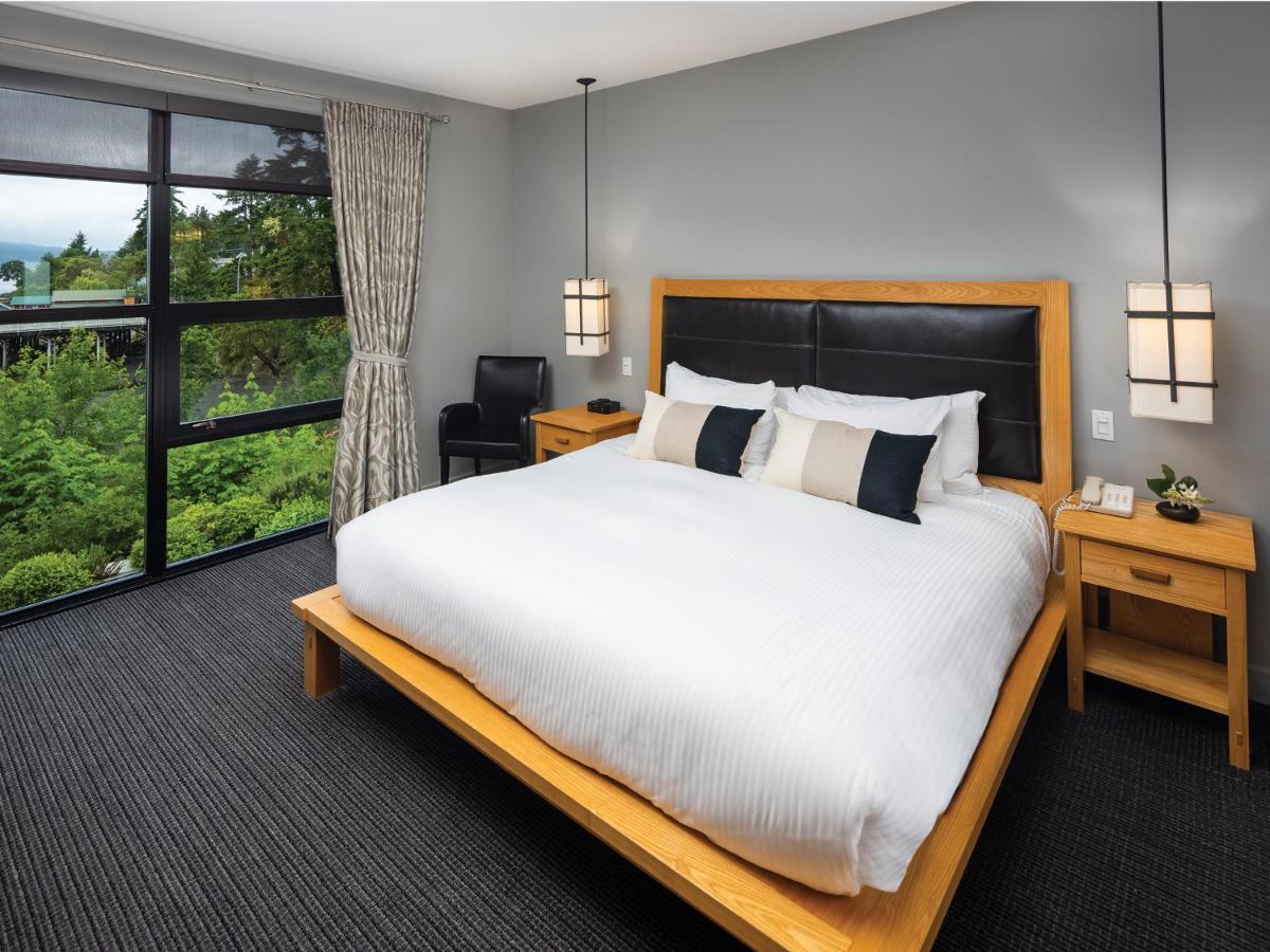 Brentwood Bay Resort & Spa Экстерьер фото