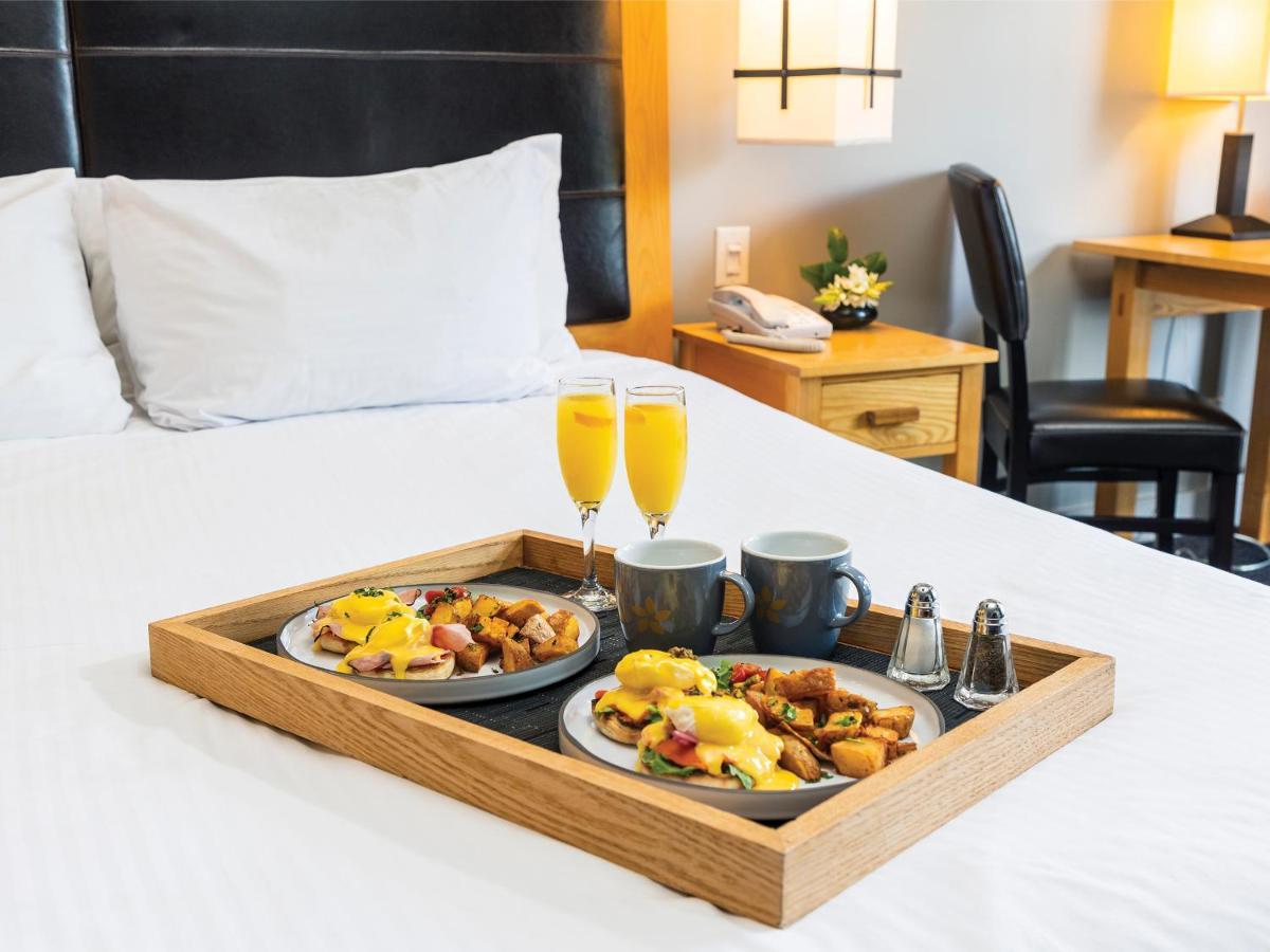 Brentwood Bay Resort & Spa Экстерьер фото