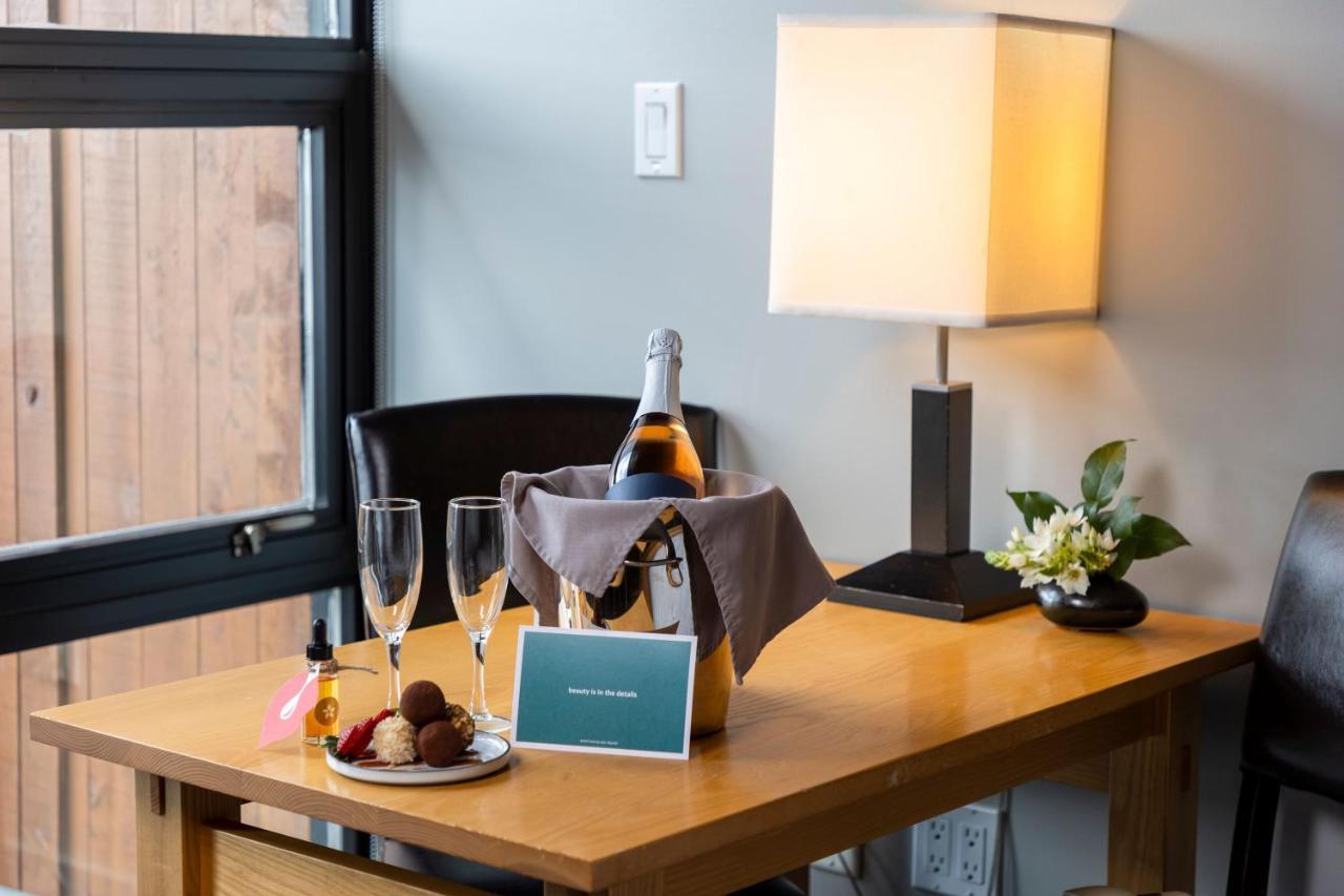 Brentwood Bay Resort & Spa Экстерьер фото