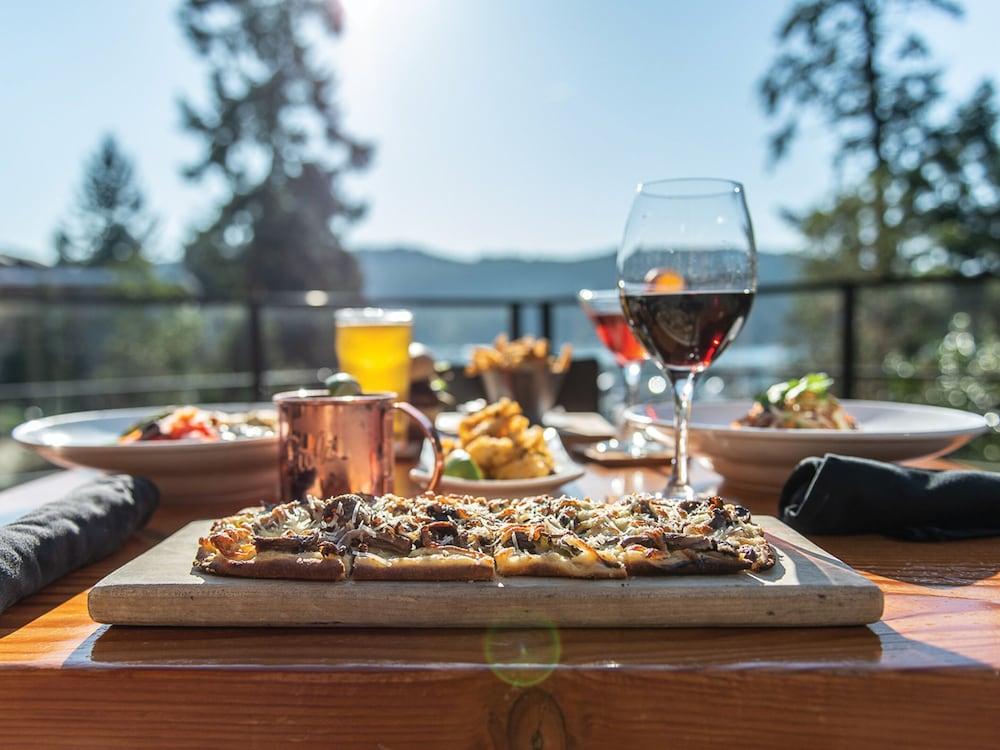 Brentwood Bay Resort & Spa Экстерьер фото