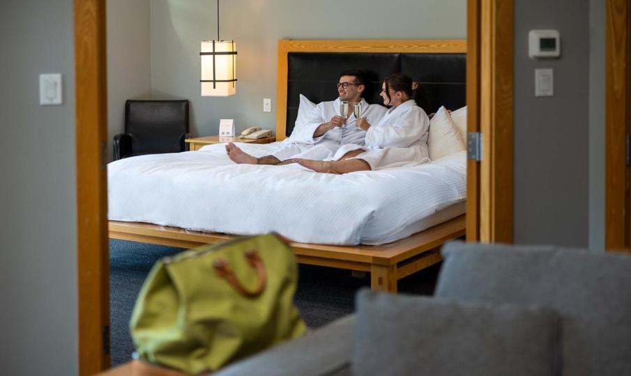 Brentwood Bay Resort & Spa Экстерьер фото